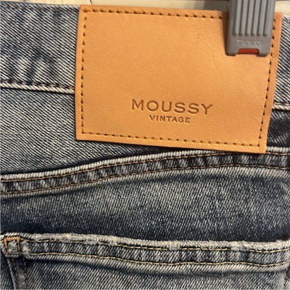 NWT Moussy Vintage Distressed Ankle Jeans 25 - Picture 7 of 9